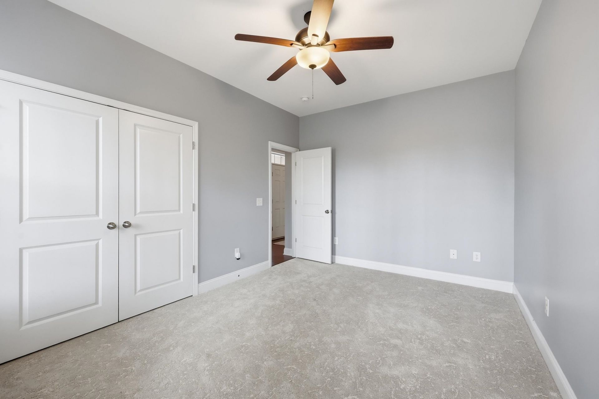 162 Summerlight Dr.  Photo 15