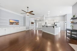 162 Summerlight Dr. photo 4