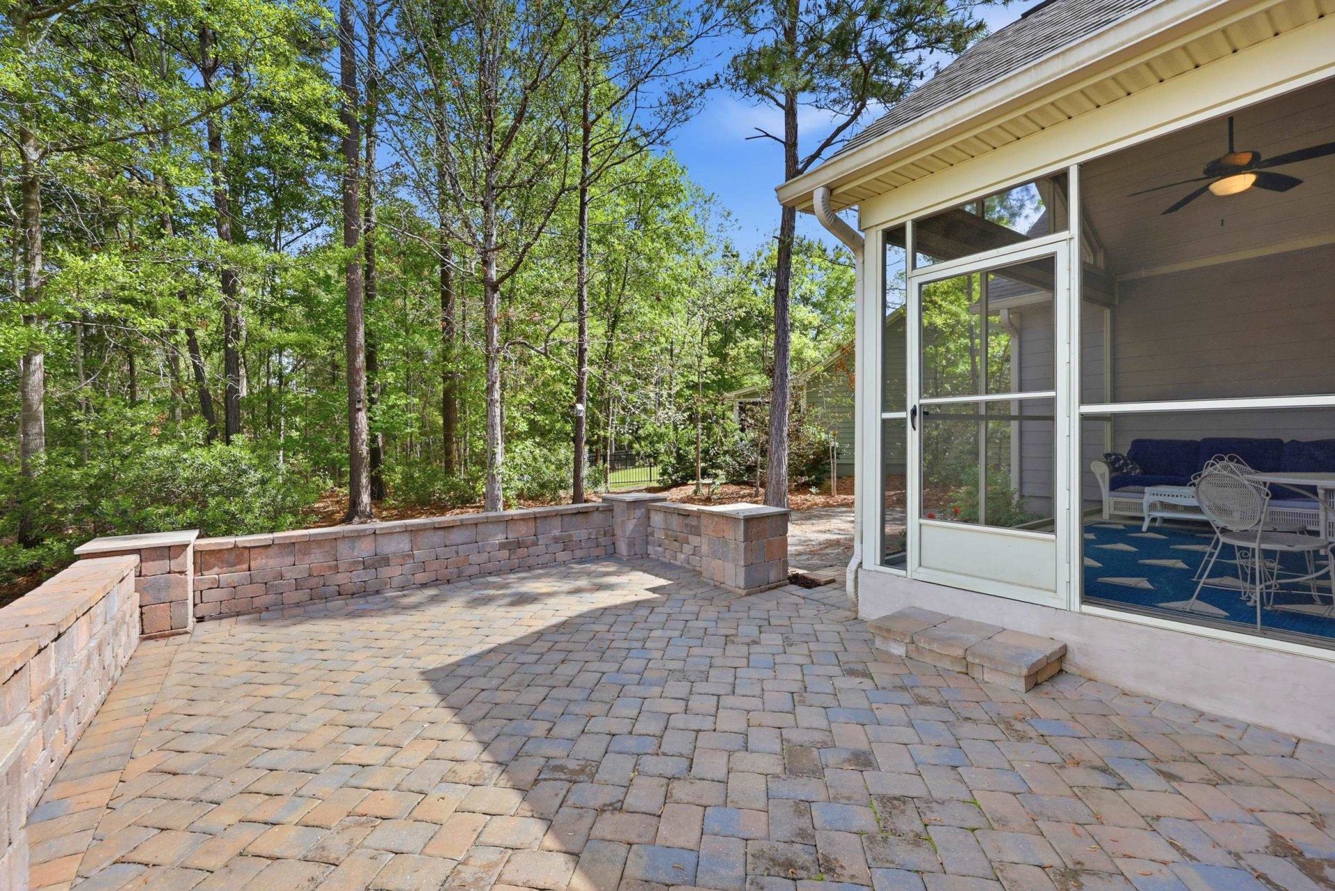162 Summerlight Dr. Photo 24