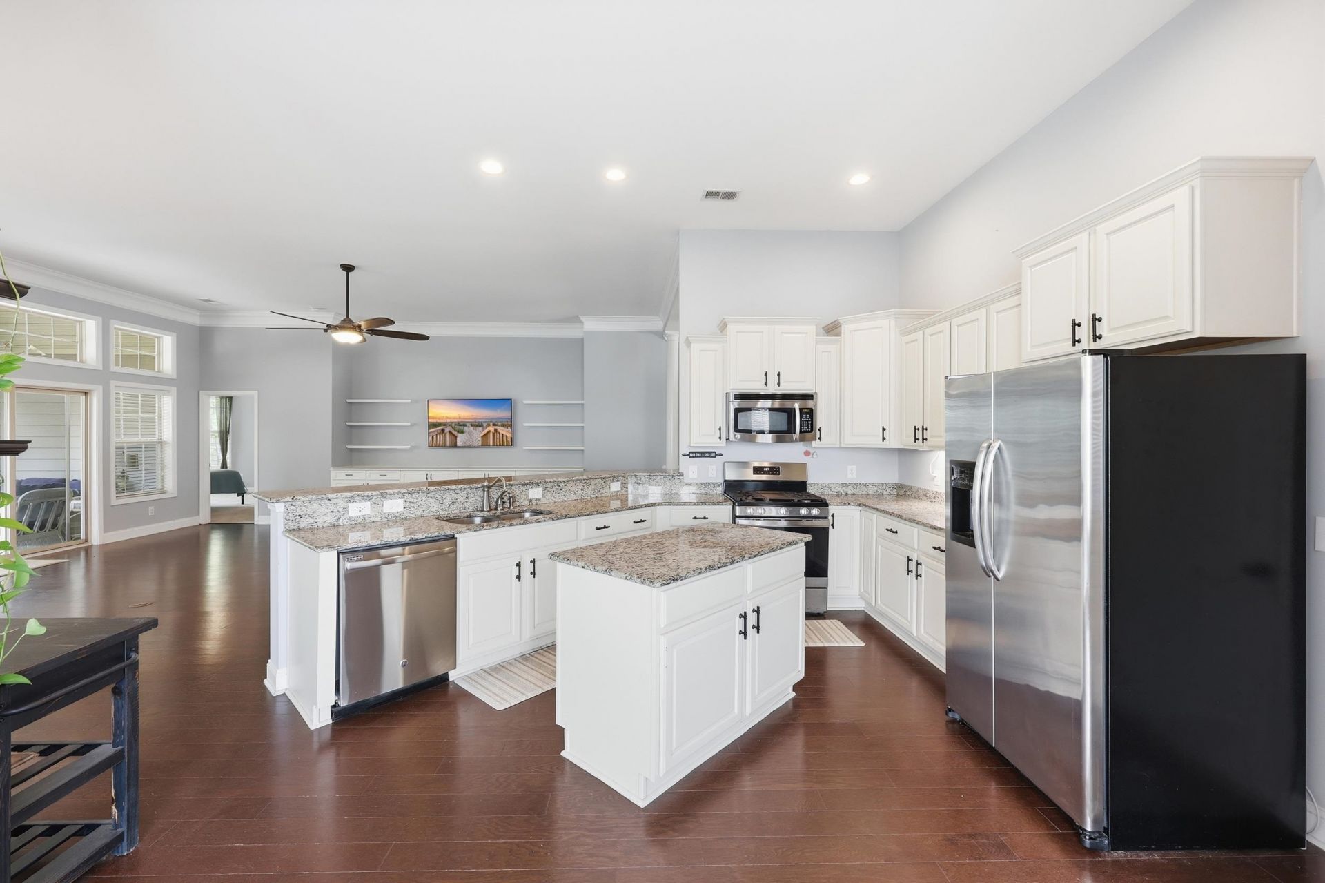 162 Summerlight Dr. Photo 5