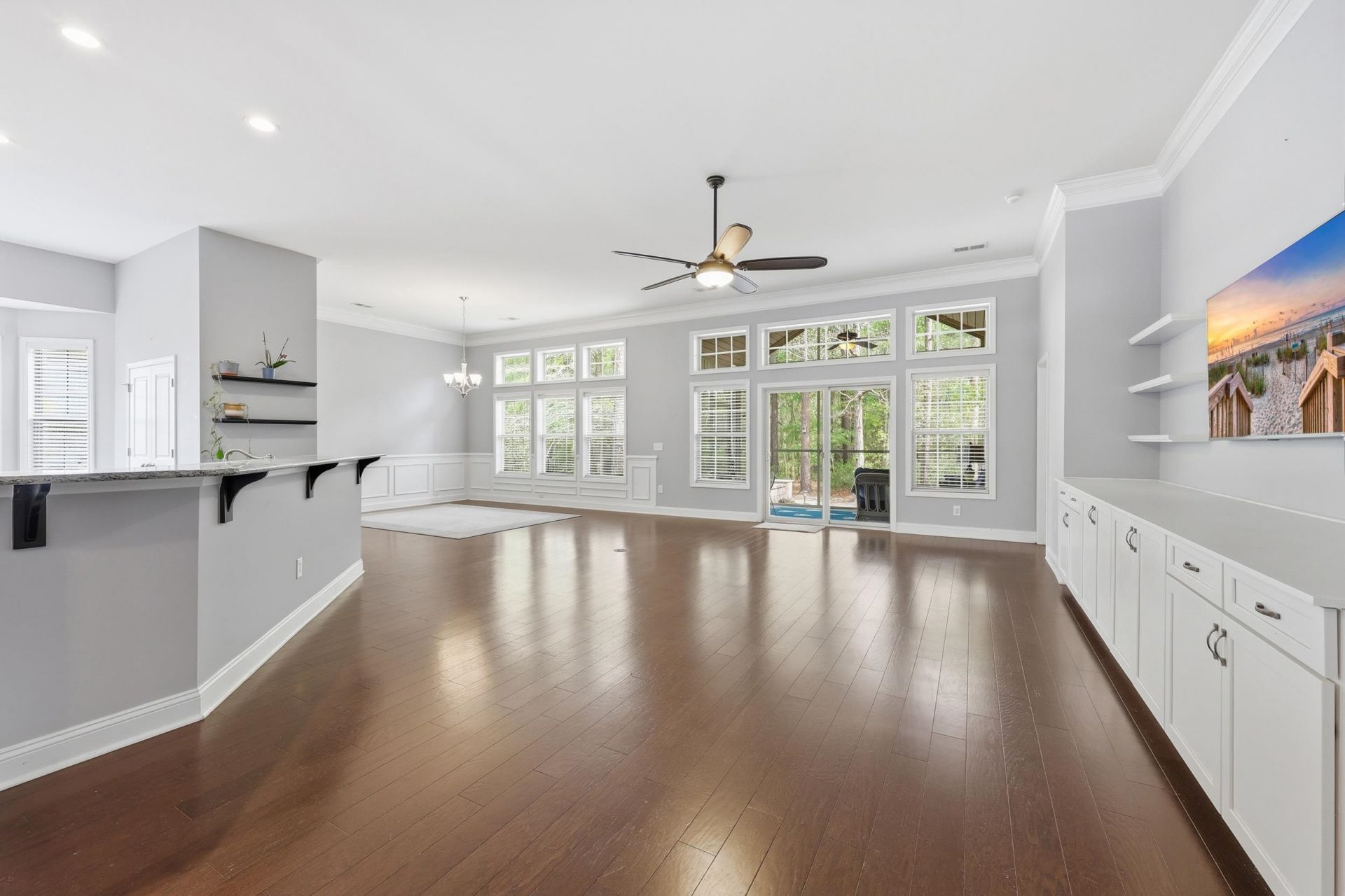 162 Summerlight Dr. Photo 9