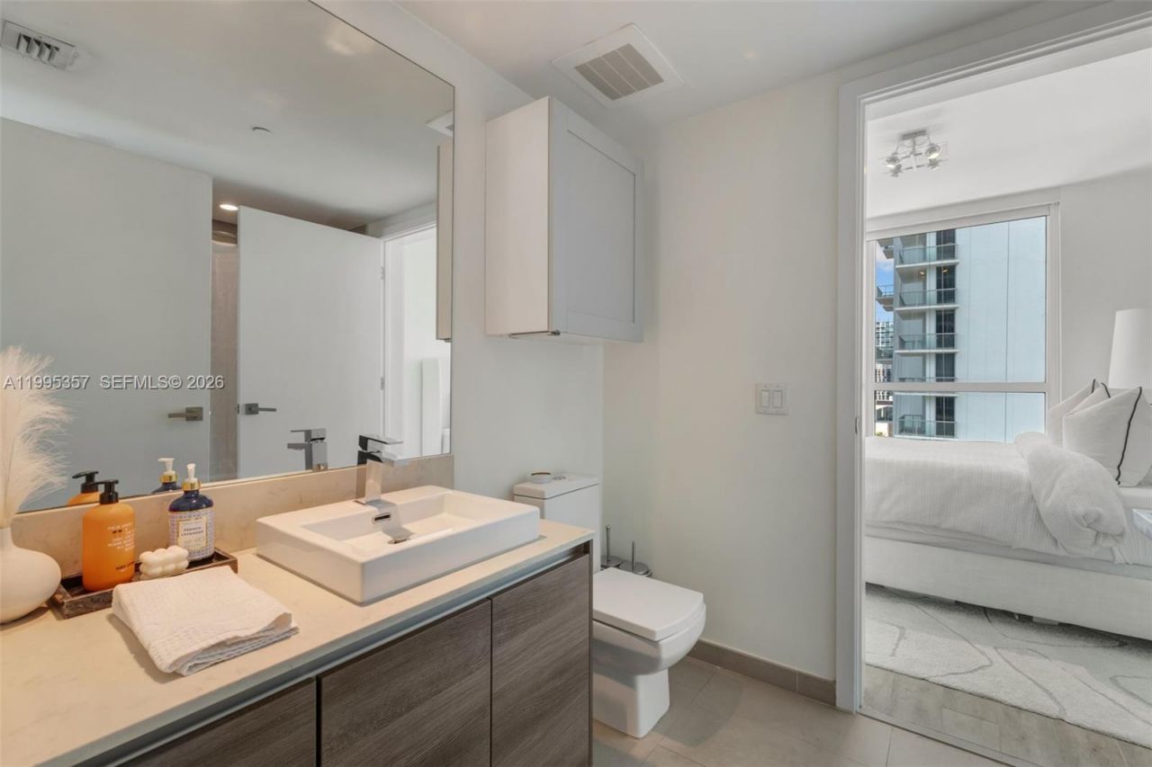 1080 Brickell Ave, Unit 1909, Miami, FL 33131 Photo