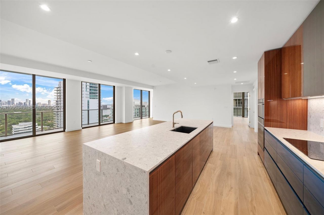 2678 Tigertail Ave , Unit 2006, Coconut Grove, FL 33133 Photo