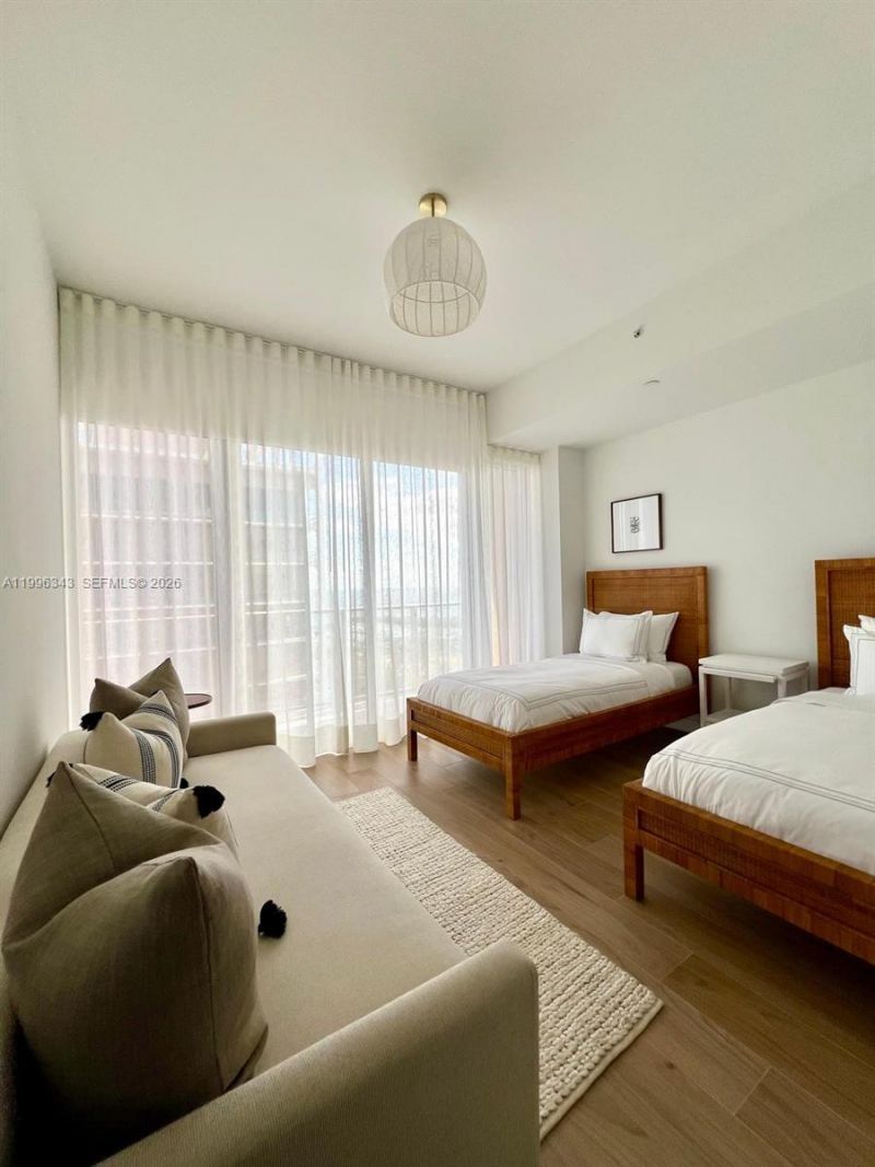 2678 Tigertail Ave , Unit 2006, Coconut Grove, FL 33133 Photo