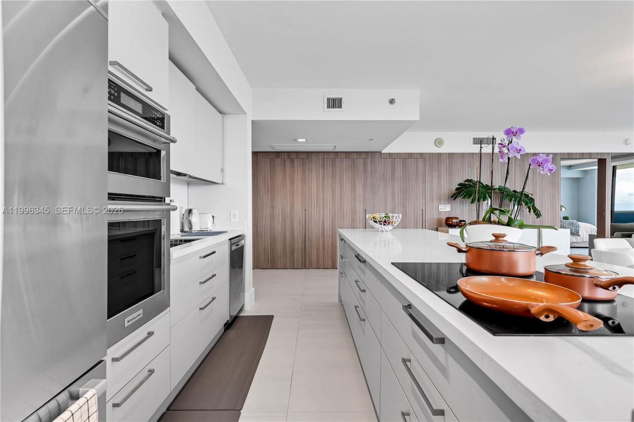 1830 S Ocean Dr, Unit 1501, Hallandale Beach, FL 33009 Photo