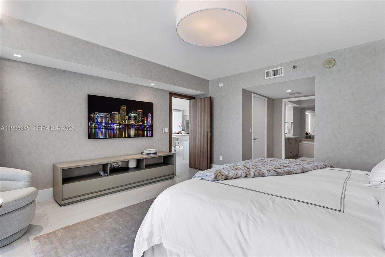 1830 S Ocean Dr, Unit 1501, Hallandale Beach, FL 33009 Photo