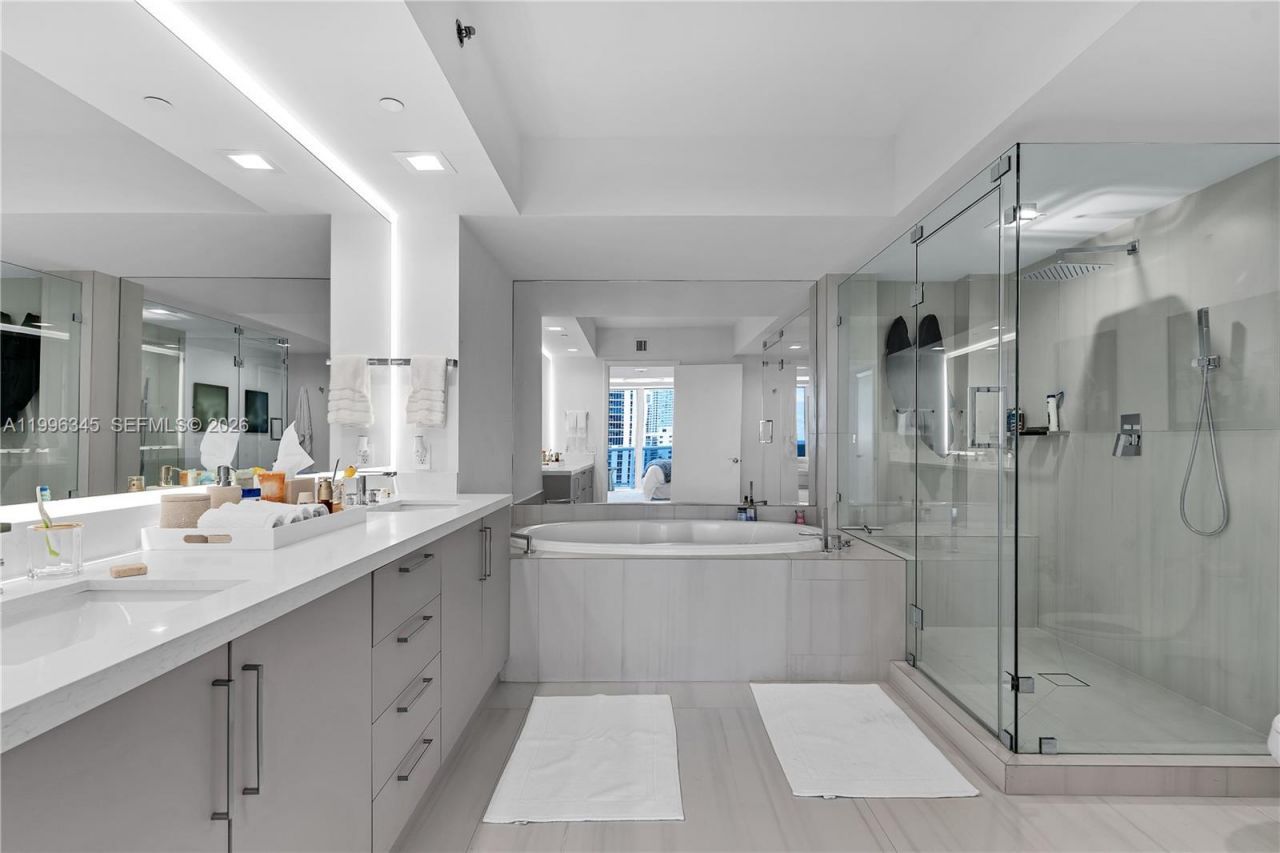 1830 S Ocean Dr, Unit 1501, Hallandale Beach, FL 33009 Photo