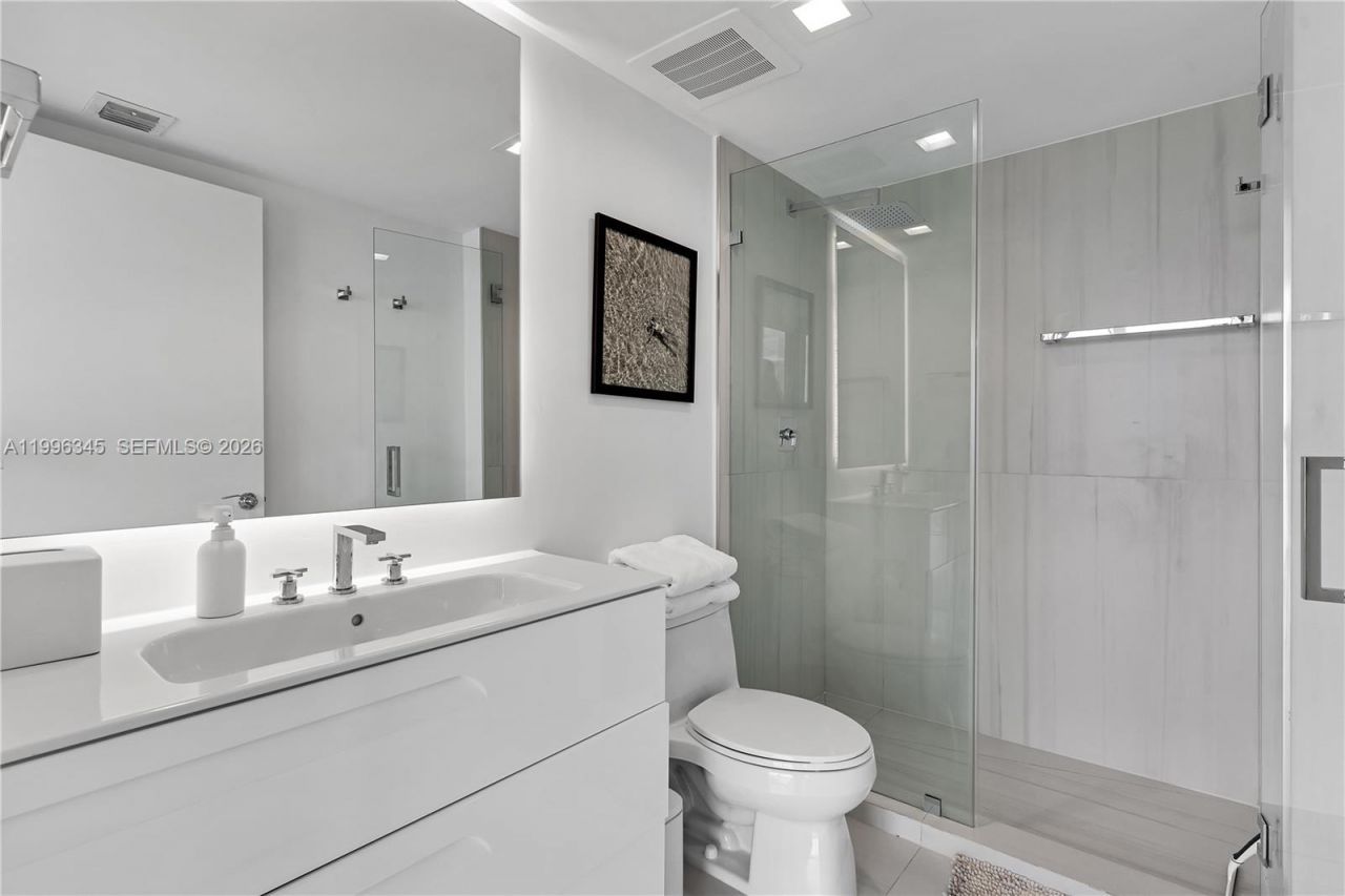 1830 S Ocean Dr, Unit 1501, Hallandale Beach, FL 33009 Photo