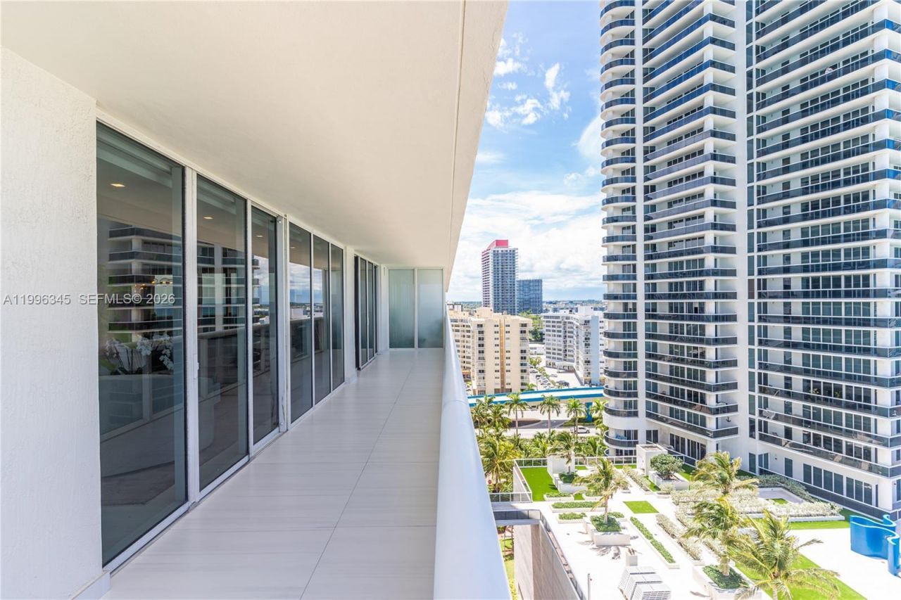 1830 S Ocean Dr, Unit 1501, Hallandale Beach, FL 33009 Photo