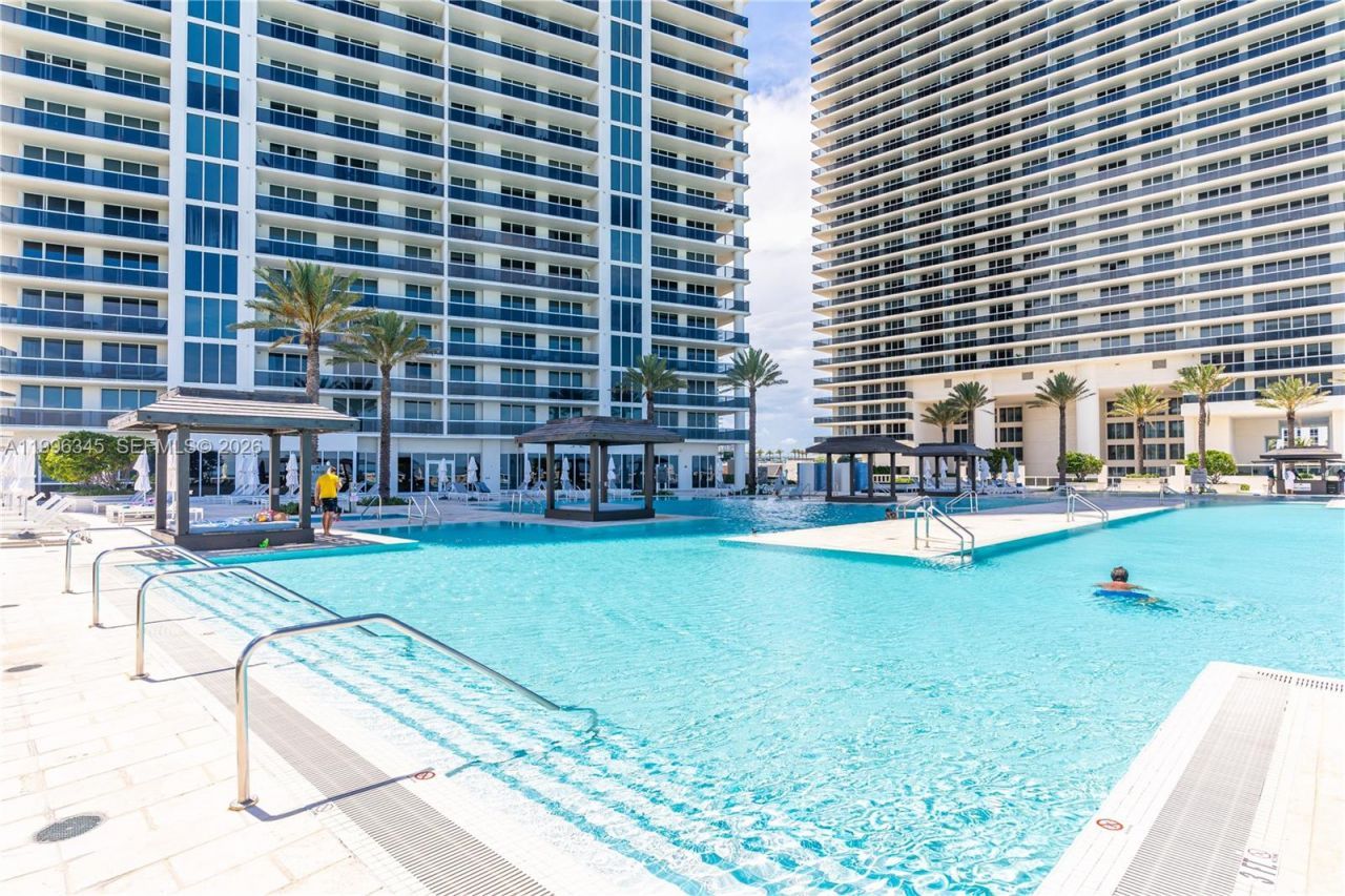 1830 S Ocean Dr, Unit 1501, Hallandale Beach, FL 33009 Photo