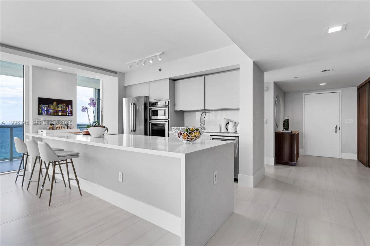 1830 S Ocean Dr, Unit 1501, Hallandale Beach, FL 33009 Photo