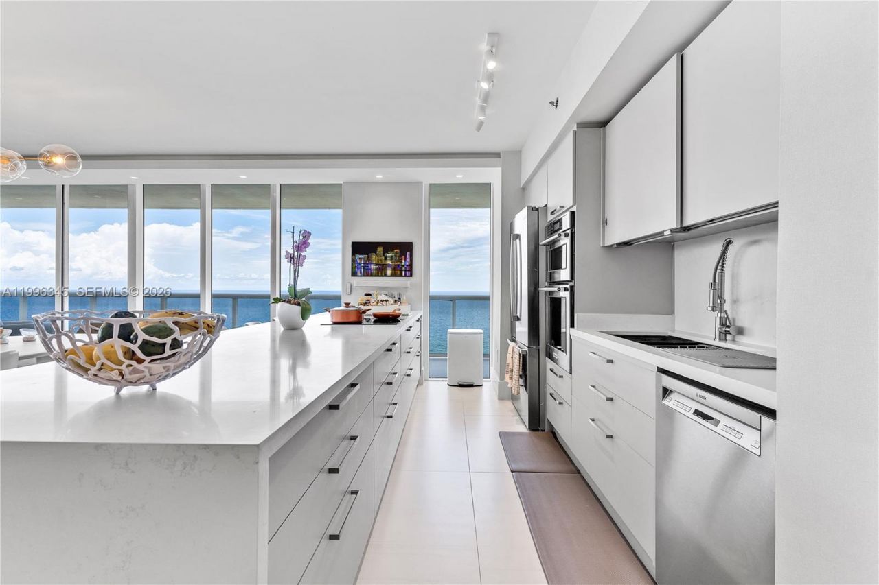1830 S Ocean Dr, Unit 1501, Hallandale Beach, FL 33009 Photo