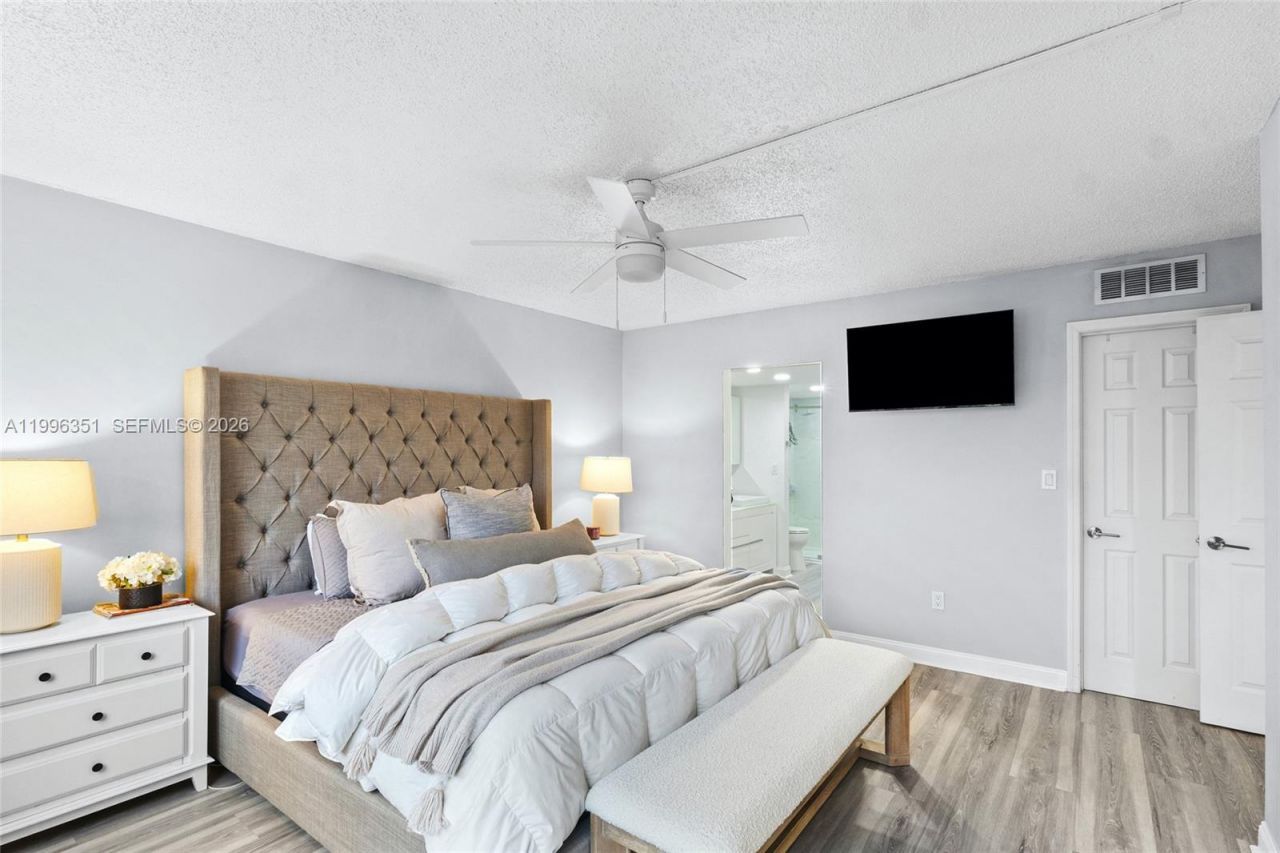 1101 Colony Point Cir , Unit 301, Pembroke Pines, FL 33026 Photo