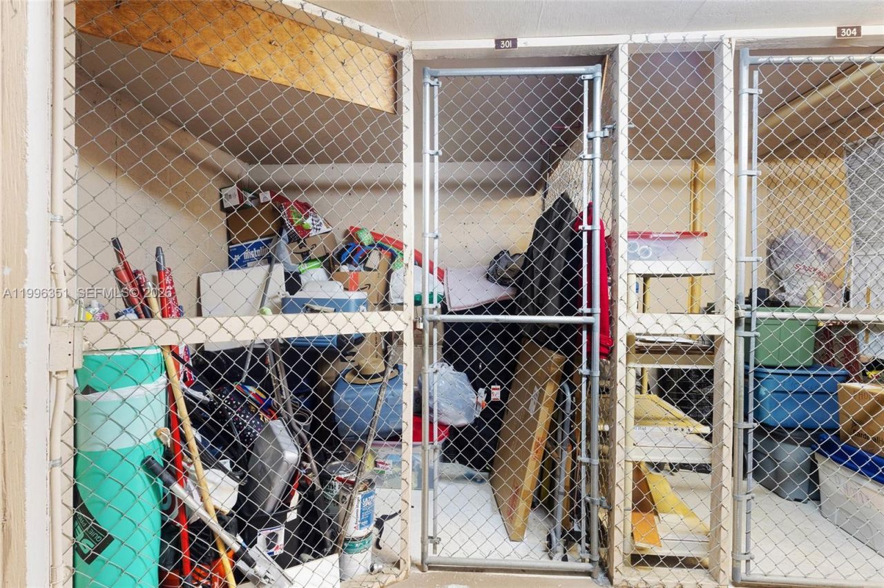 1101 Colony Point Cir , Unit 301, Pembroke Pines, FL 33026 Photo