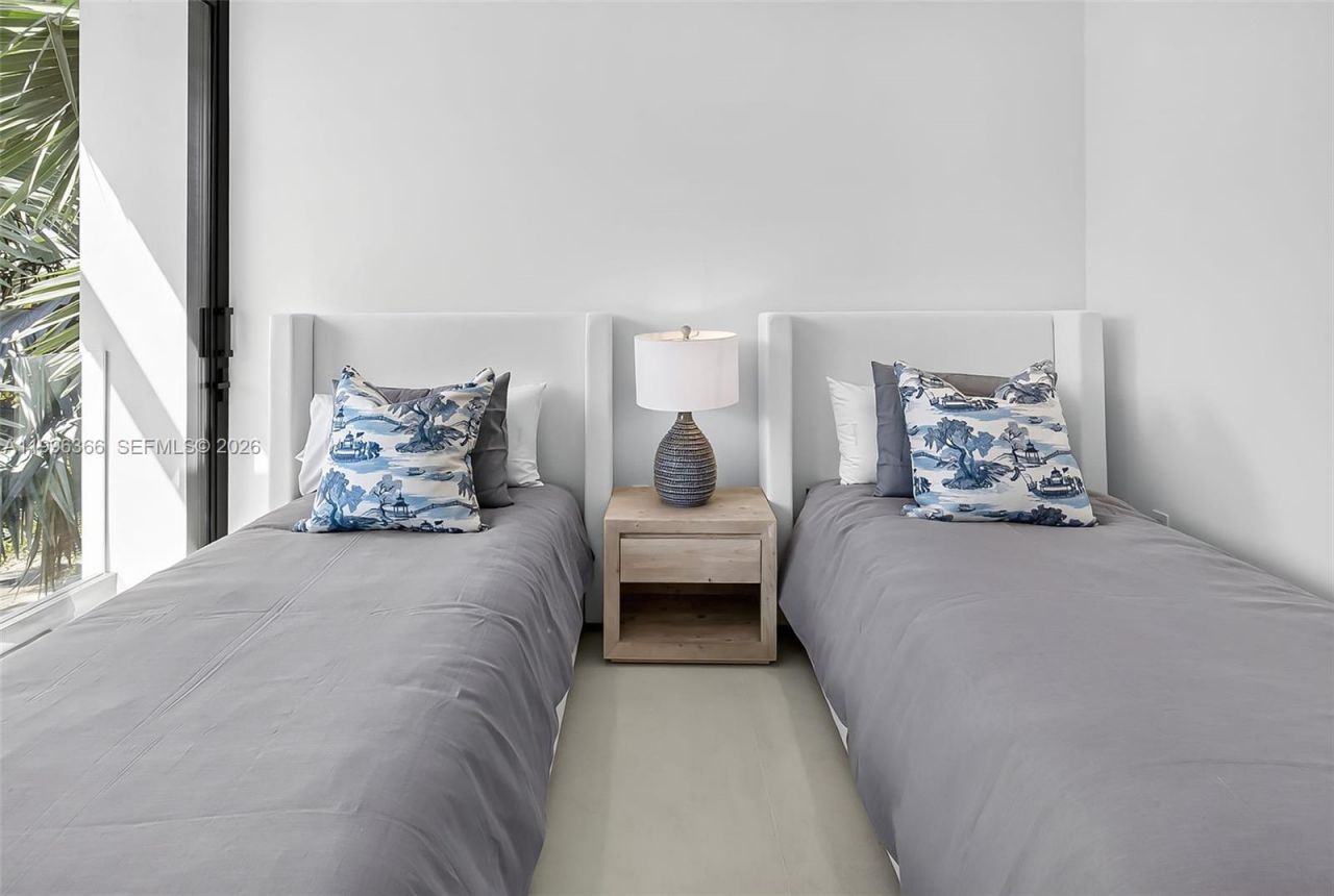 620 Solar Isle Dr , Fort Lauderdale, FL 33301 Photo