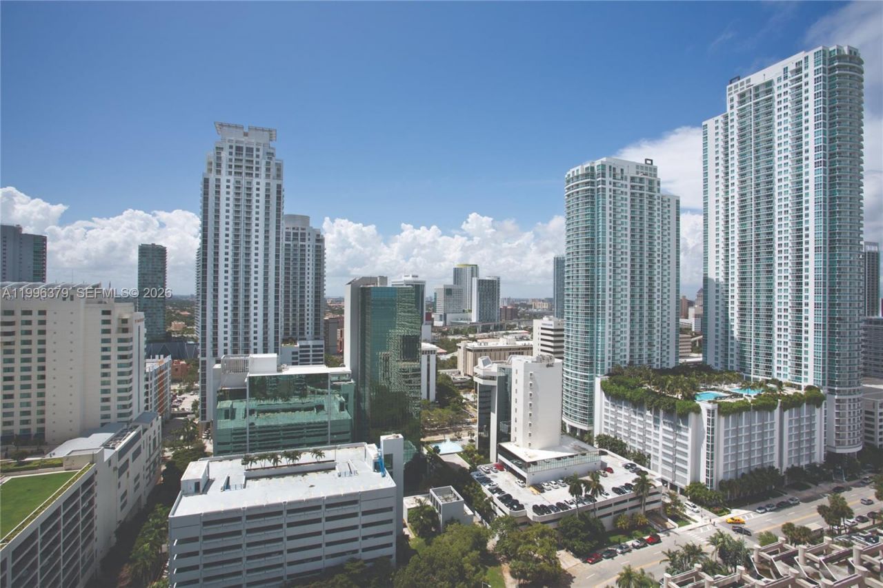 1111 Brickell Bay Dr, Unit 211, Miami, FL 33131 Photo