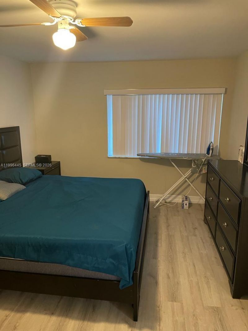 100 Lakeview Dr, Unit 207, Weston, FL 33326 Photo