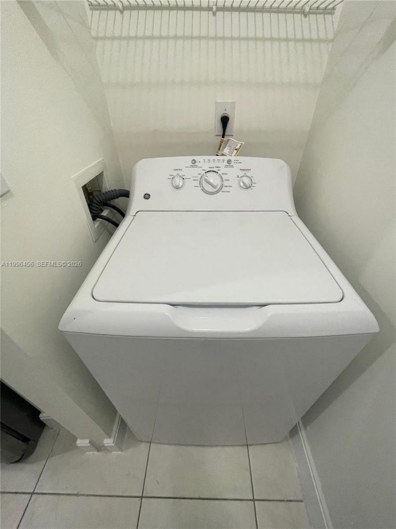 6851 SW 44th St, Unit 210, Miami, FL 33155 Photo