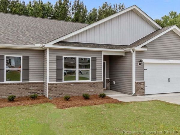 97 Discovery Way , Spring Lake, NC 28390
