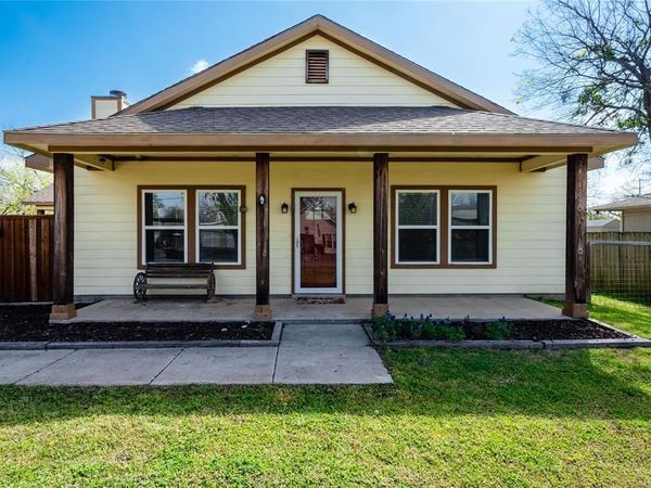 105 S 6th Street , Celeste, TX 75423