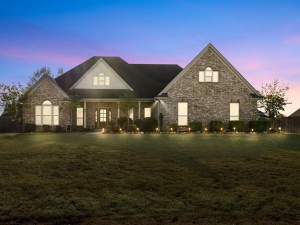 609 E Crawford Drive, Marion, AR 72364