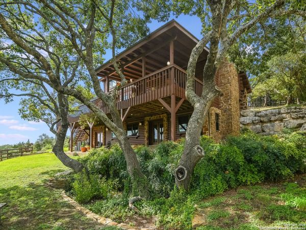 27728 Ramblewood Street, San Antonio, TX 78261