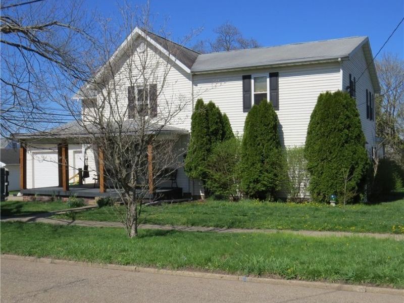 109 Park Avenue SE, Carrollton, OH 44615 Photo 2