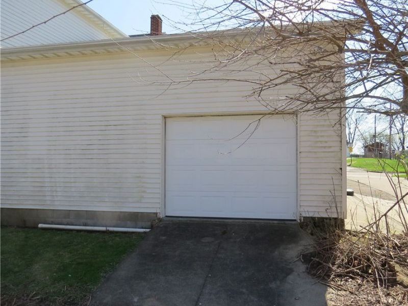 109 Park Avenue SE, Carrollton, OH 44615 Photo 9