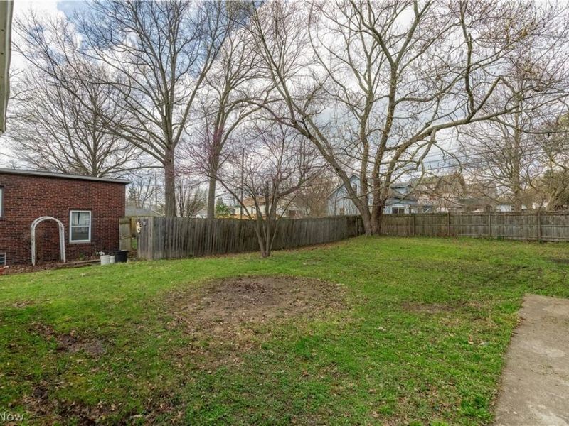 341 E Archwood Avenue, Akron, OH 44301 Photo 26