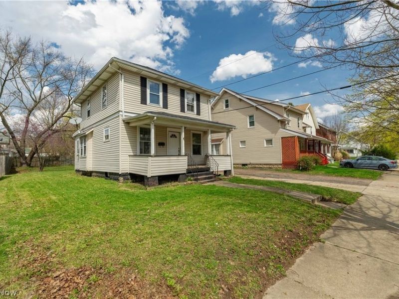 341 E Archwood Avenue, Akron, OH 44301 Photo 4