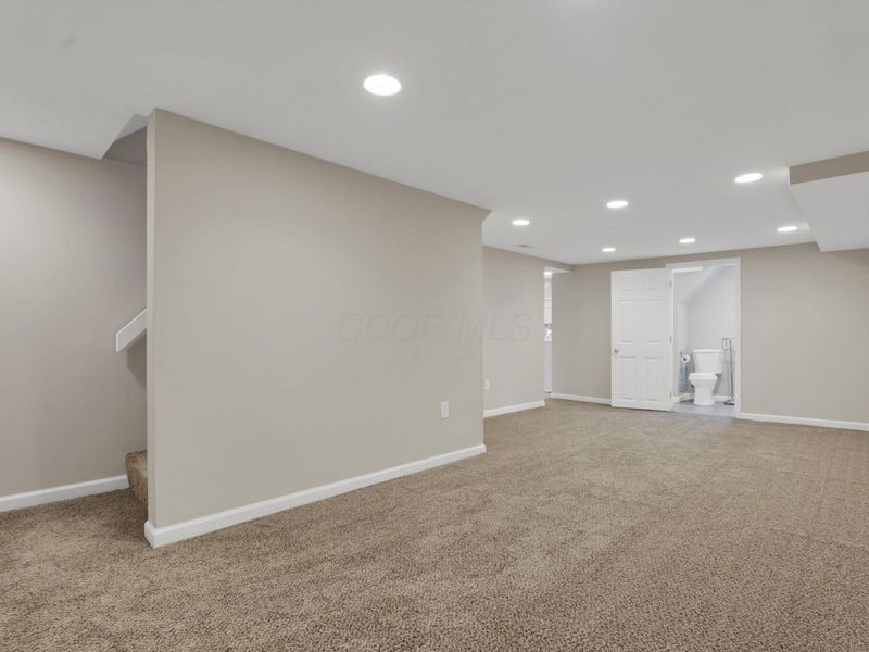 3039 Dresden Street, Columbus, OH 43224 Photo 24