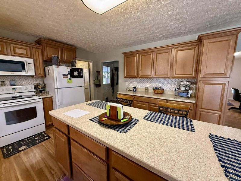 8395 Township Road 390, Corning, OH 43730 Photo 4