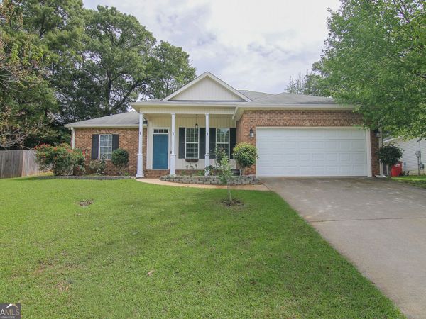 105 Jeanette Place, Centerville, GA 31028