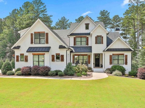 170 Belle Maison Drive, Newnan, GA 30265