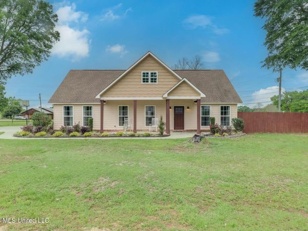 107 Cottage Oaks Drive, Lucedale, MS 39452