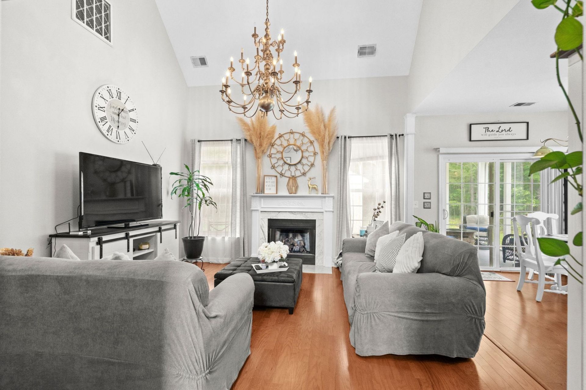 100 Rocko Dr.  Photo 17