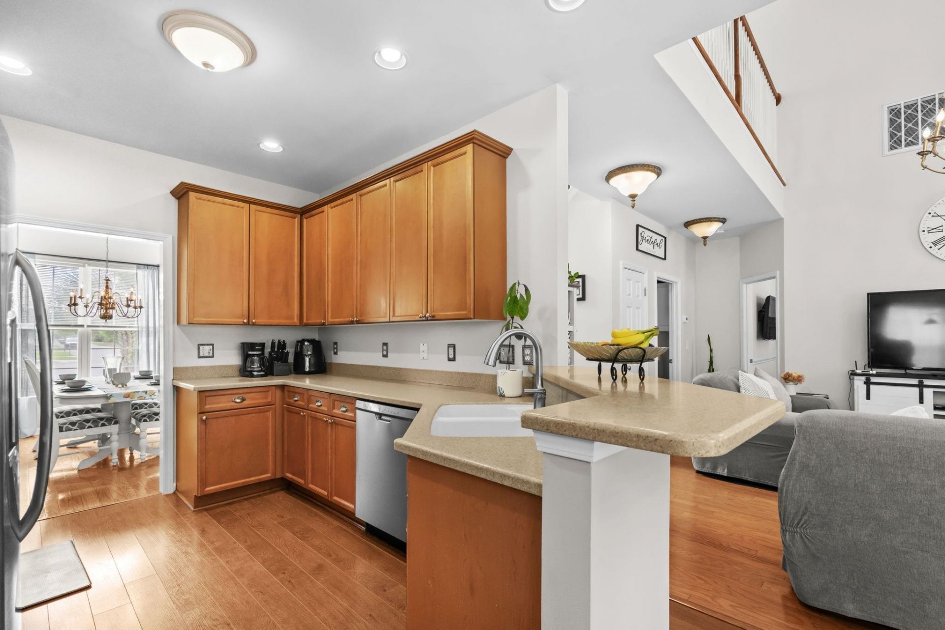 100 Rocko Dr.  Photo 23