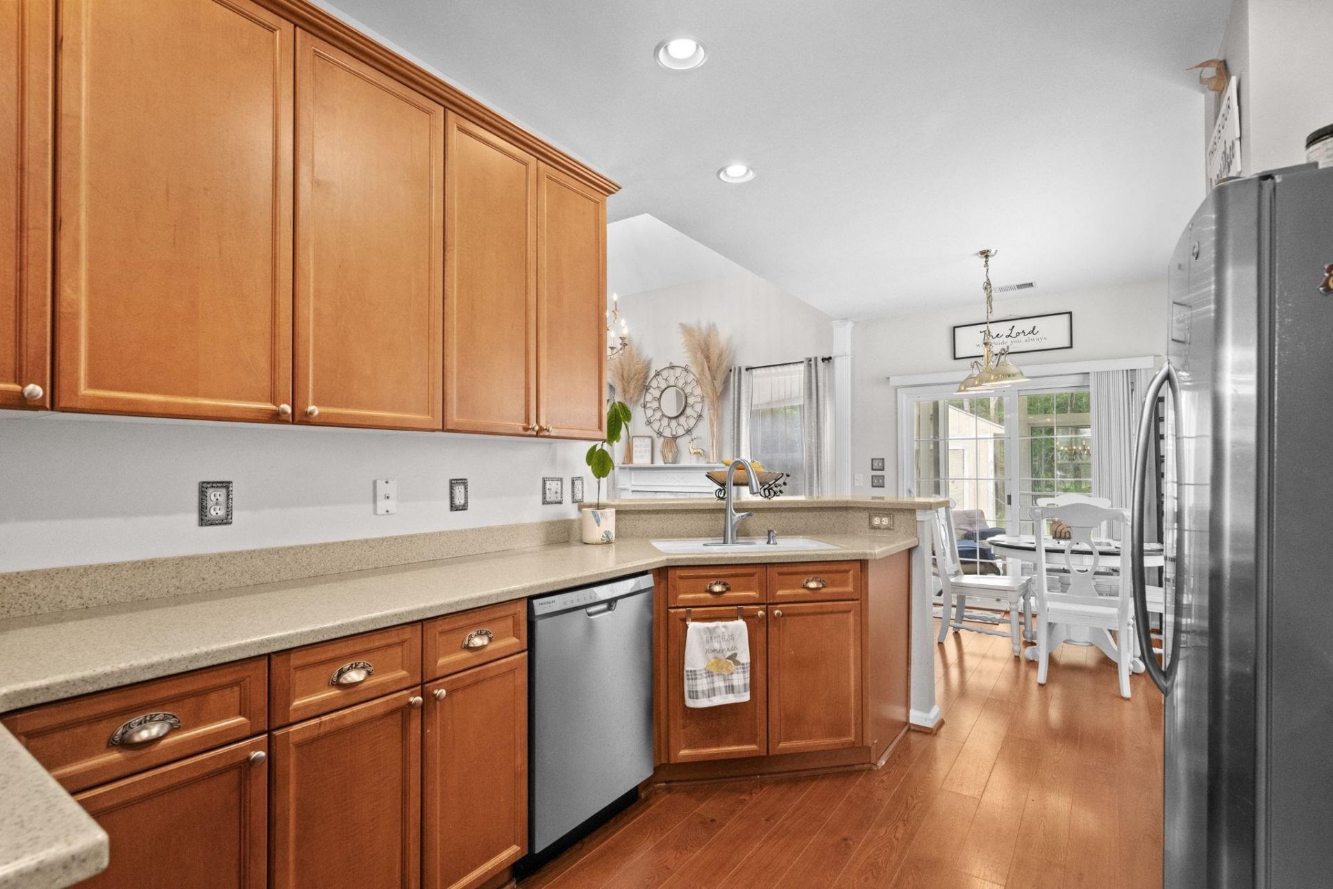 100 Rocko Dr.  Photo 26