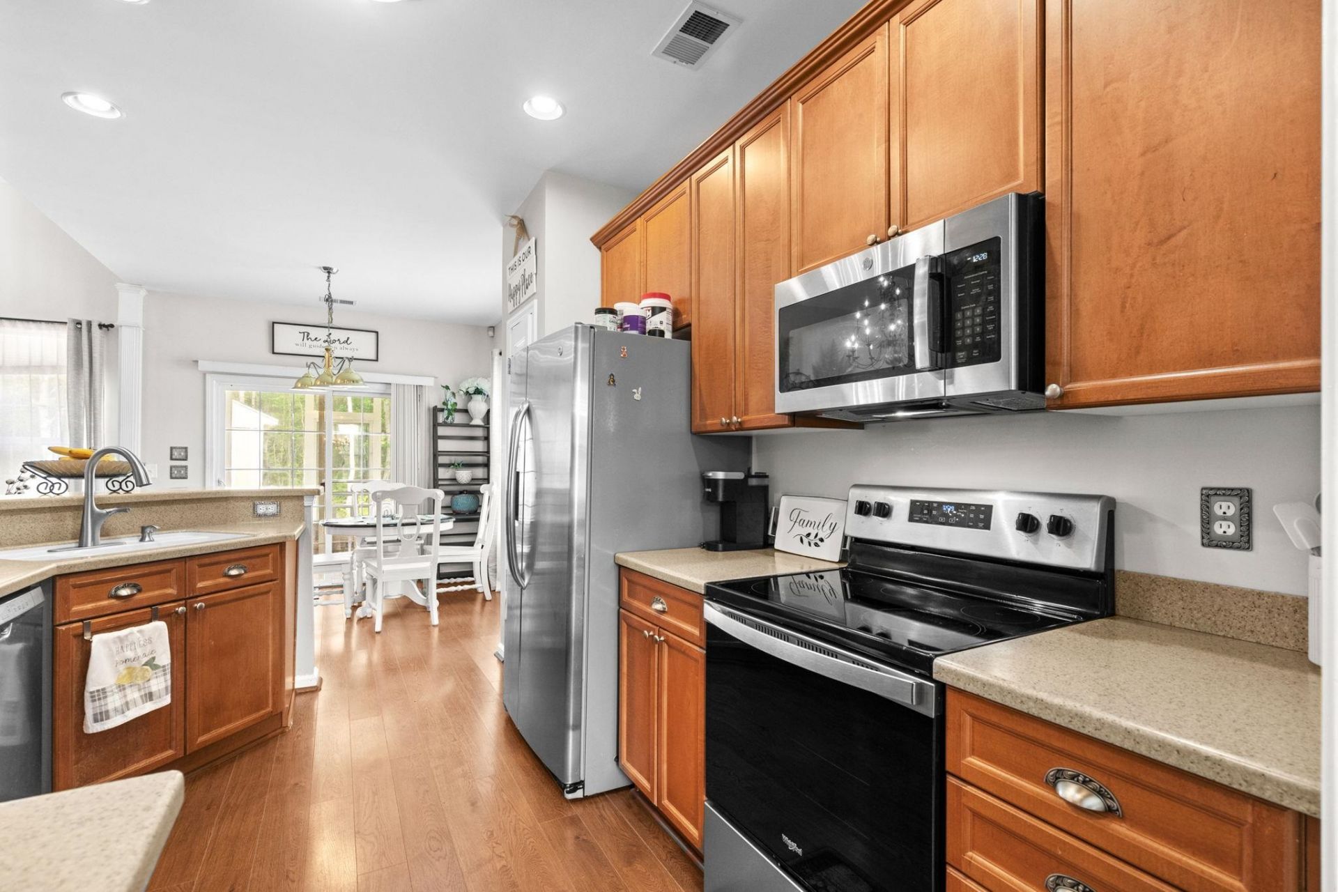 100 Rocko Dr.  Photo 27