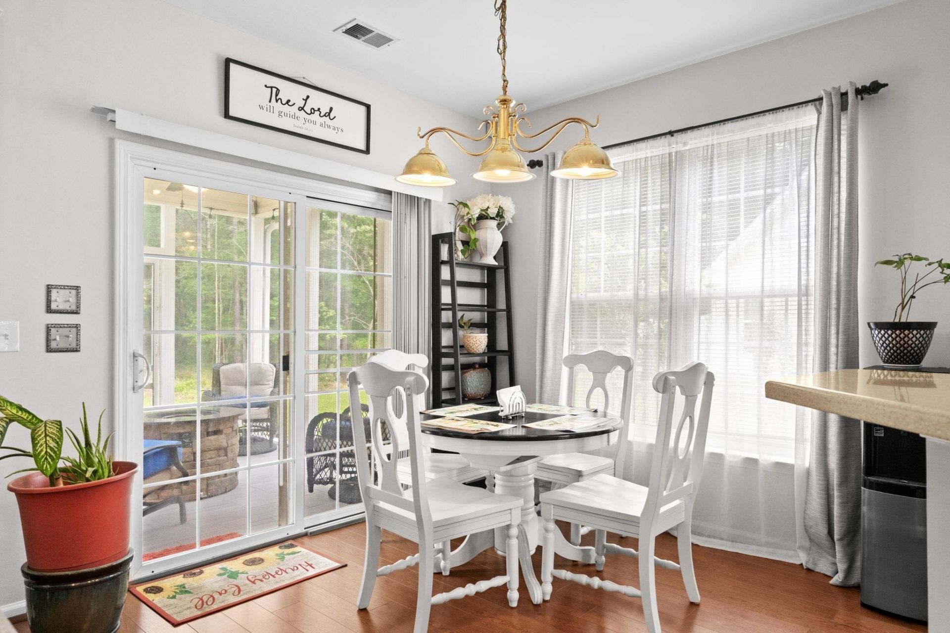 100 Rocko Dr.  Photo 29