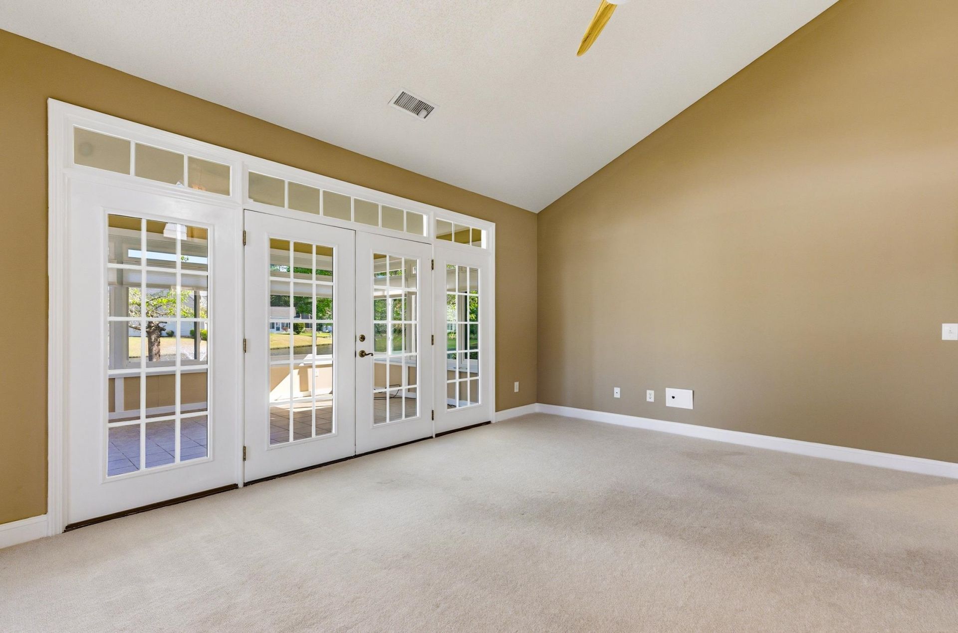 8101 Moonstruck Ct. Photo 10