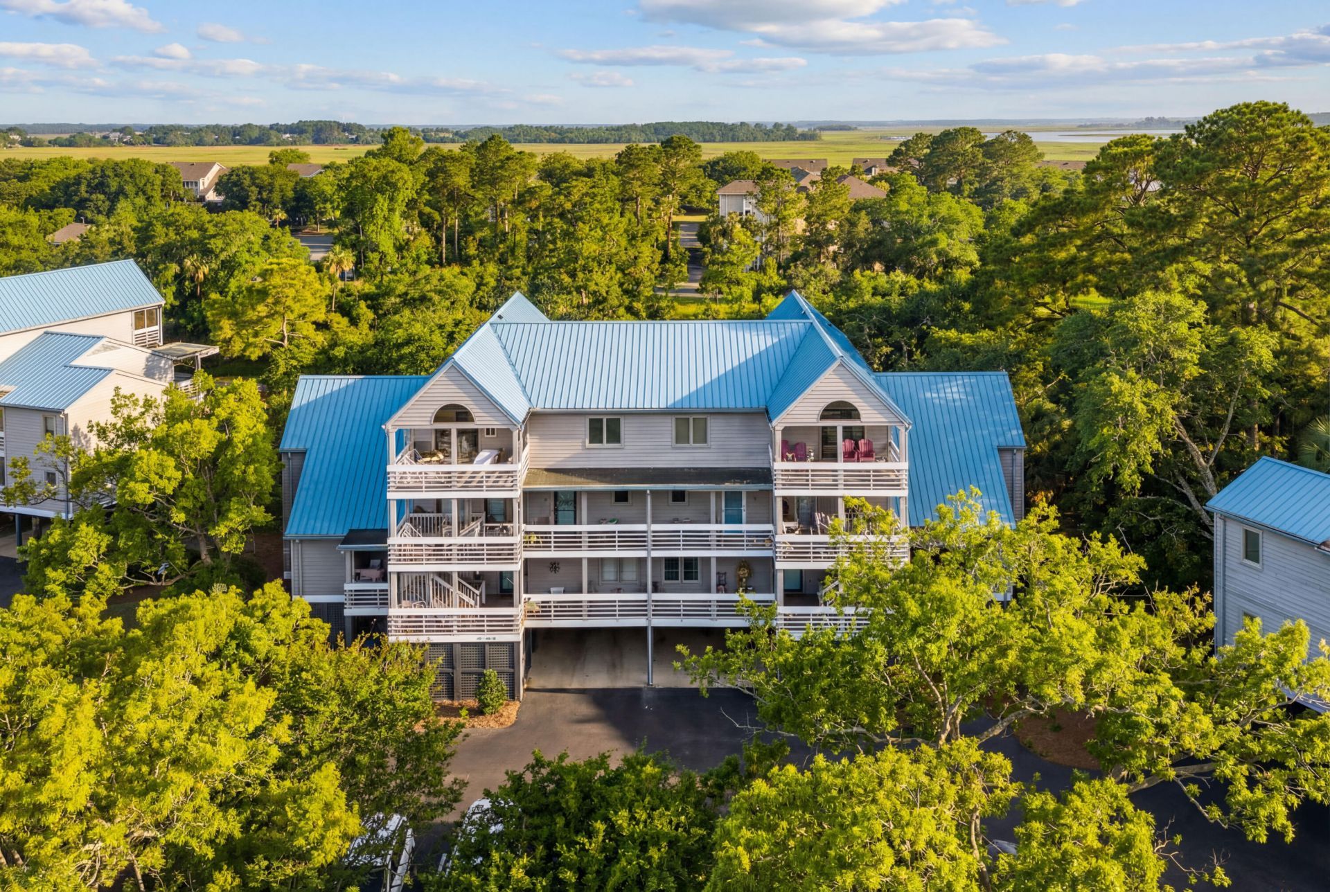 2412 Racquet Club Drive Photo 11