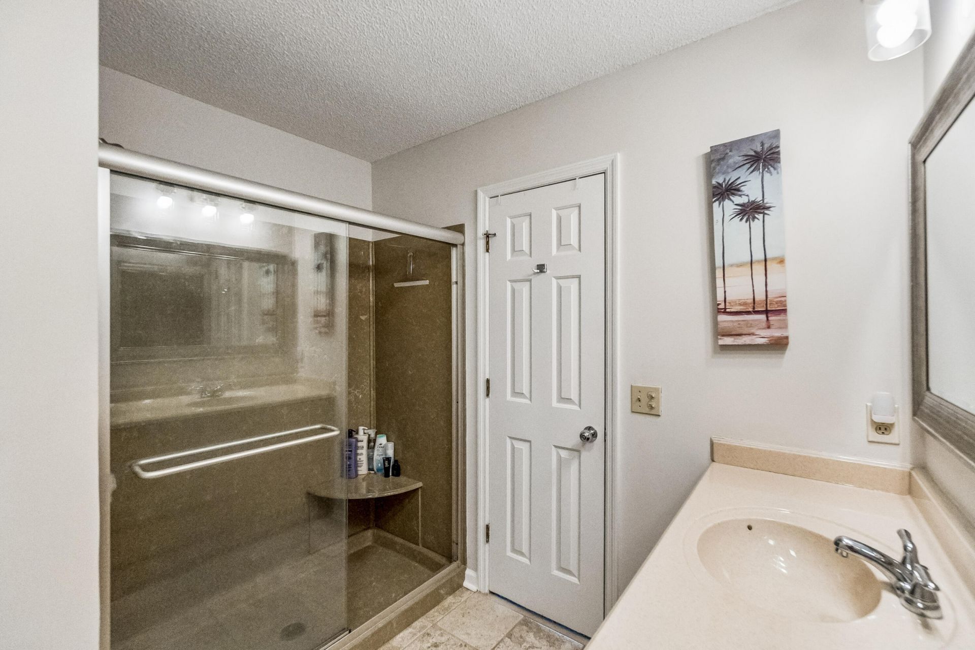 2412 Racquet Club Drive Photo 32