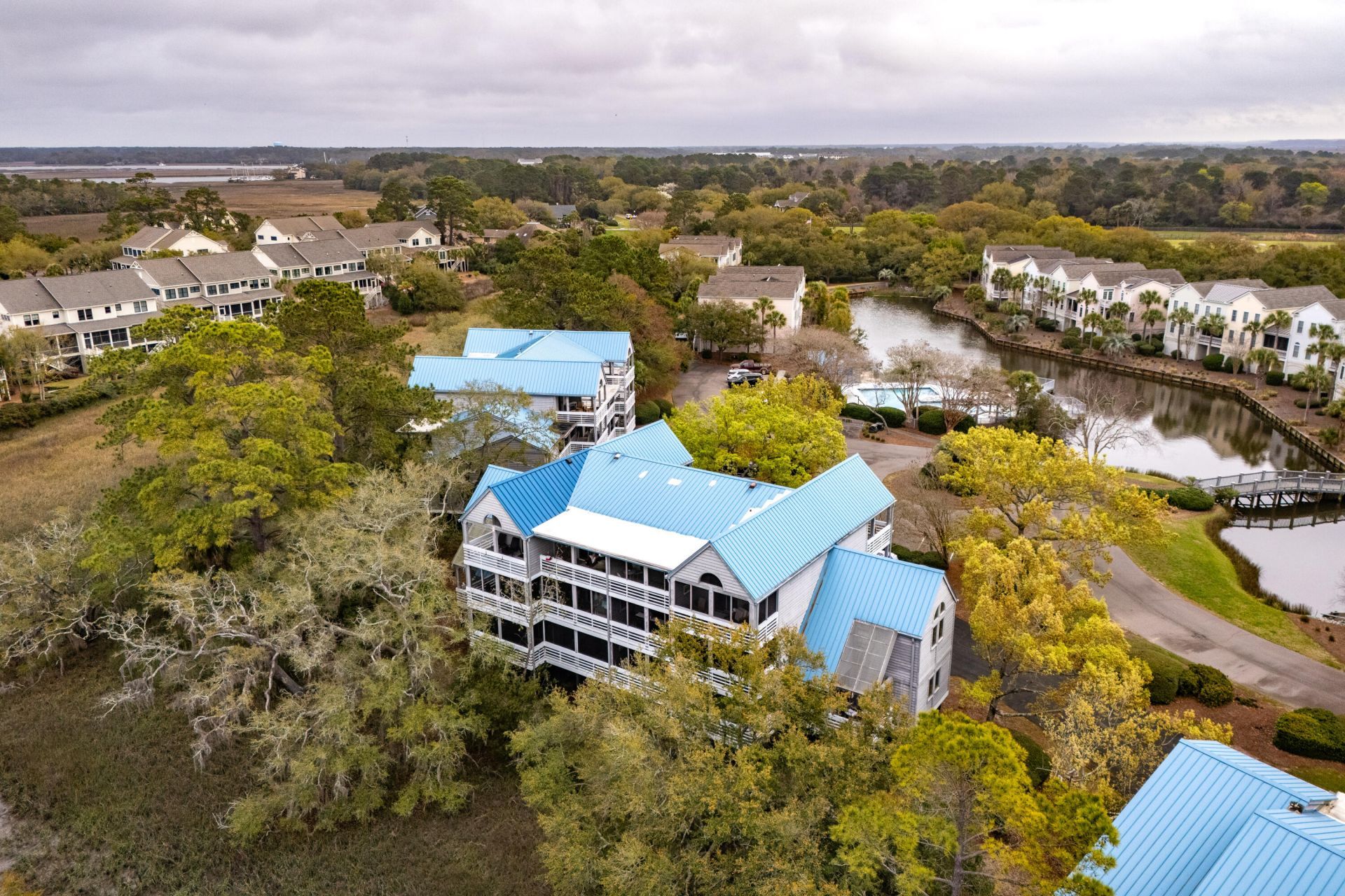 2412 Racquet Club Drive Photo 39