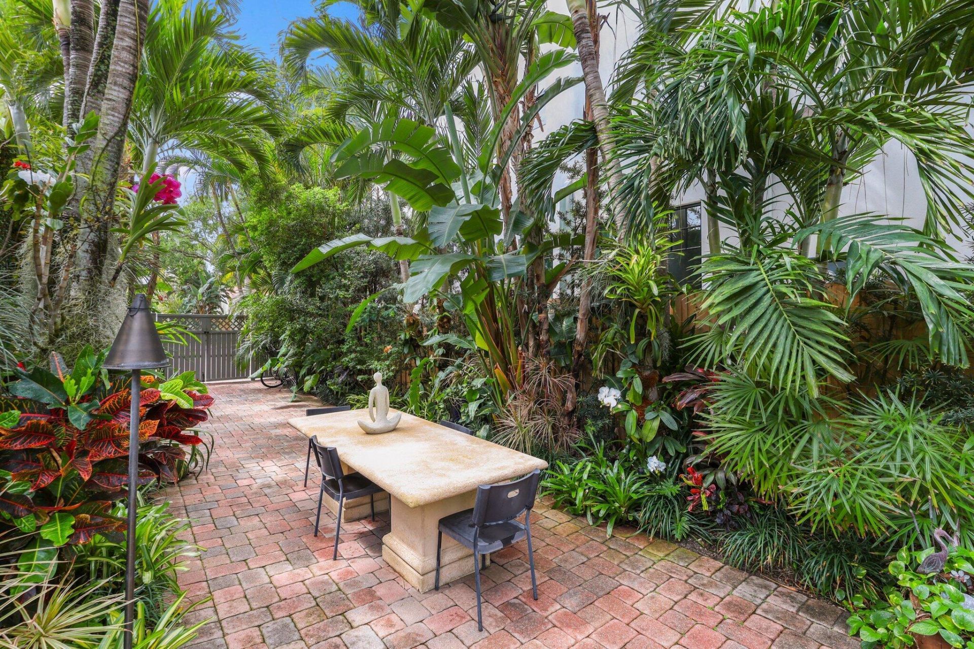 605 Sunset Road, West Palm Beach, FL 33401 Photo