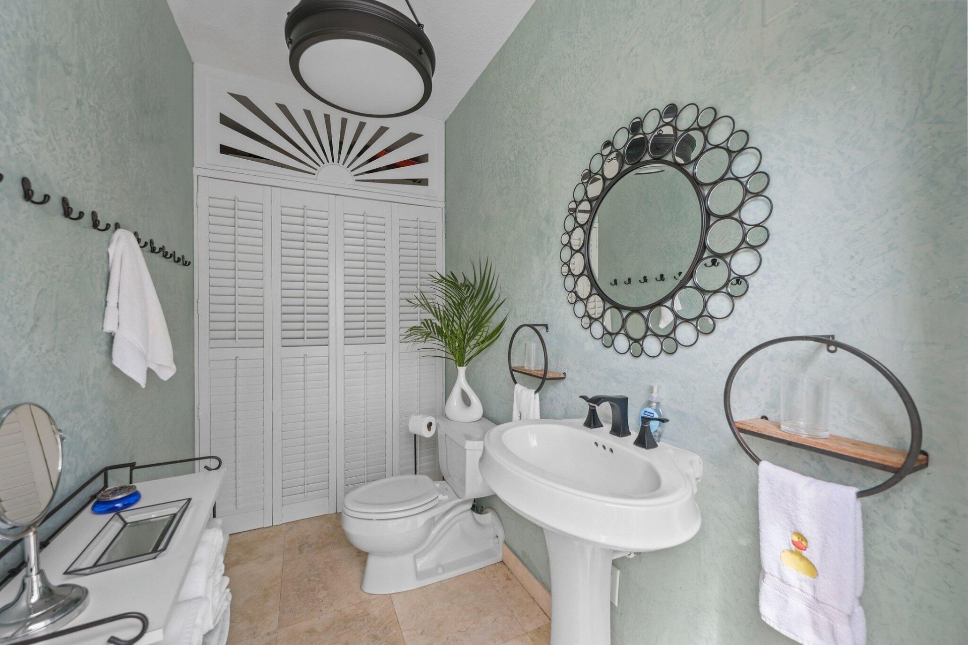 605 Sunset Road, West Palm Beach, FL 33401 Photo