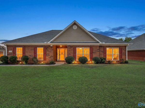 15651 Coach House Court NW, Harvest, AL 35749