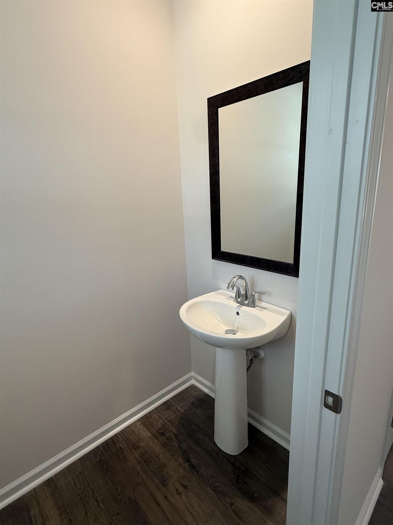 844 Huxley Lane  Photo 6