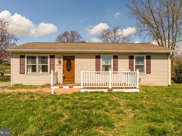 533 MARTIN AVENUE, MOUNT JOY, PA 17552