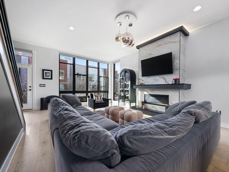 802 N 6th Street, Columbus, OH 43215 Photo 23